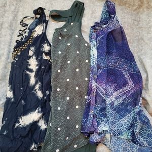 Woman's Maurice's dressy tank tops lot of 3